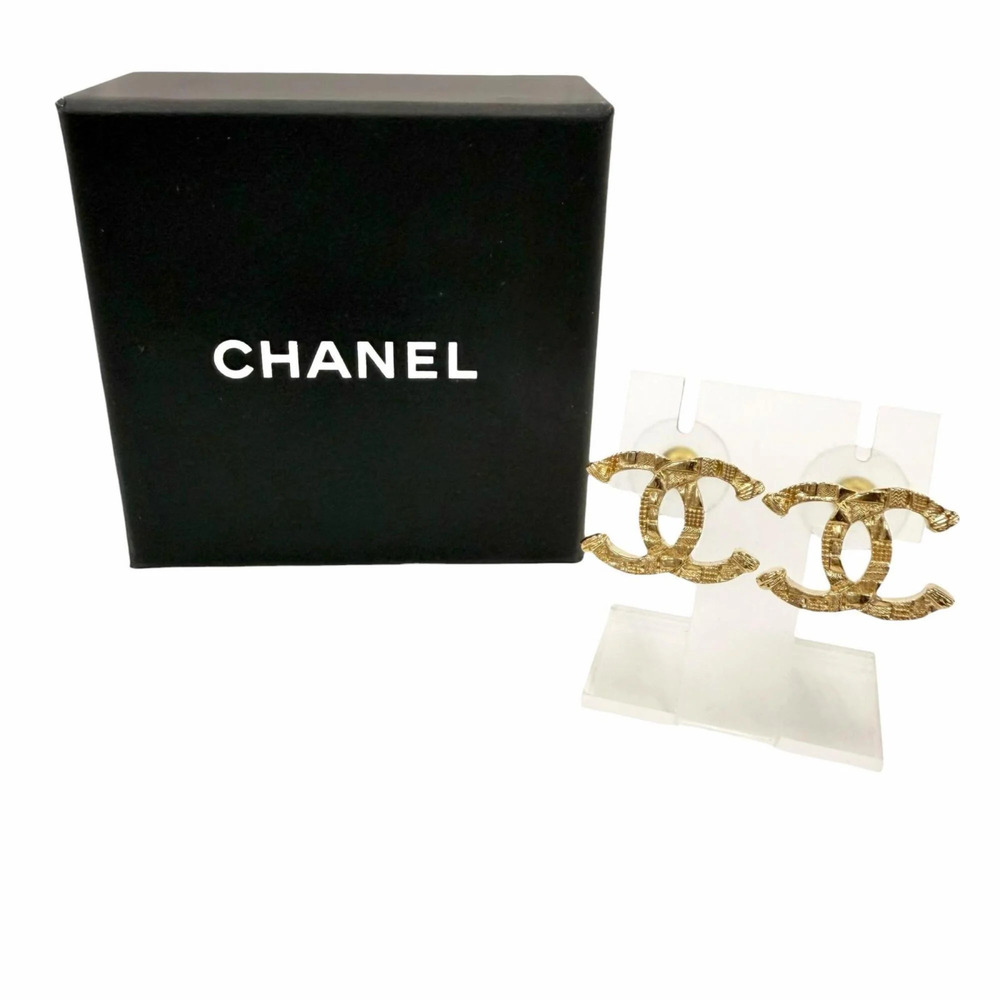 CHANEL Gold Logo Earrings - Picture 2 of 7